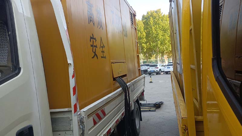 苏仙如何判断柴油发电机组和UPS电源的切换时间是否符合要求？